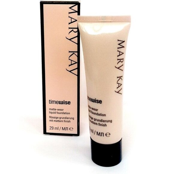 Ivory 3 Matte-Wear Liquid Foundation - Combo to Oily - Discontinued - Picture 2 of 6